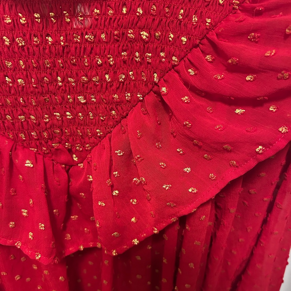 Elegant Red Ruffled Women's Top - Picture 15 of 16